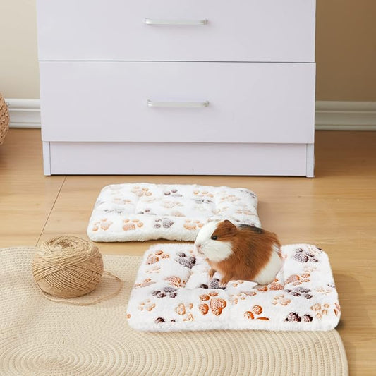 Amakunft 2 Pcs Guinea Pig Bed Mat Washable, Rabbit Winter Bed Pad for Indoor, Warm Small Animal Bed Mattres, Fleece Sleeping Pad for Bunny, Rat, Hedgehog, Sugar Glider, Chinchilla (Paw, Medium)