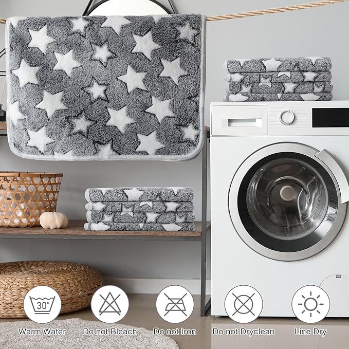 Tudomro 8 Pcs Guinea Pig Bedding Cage Liners Bulk Blankets Small Animal Flannel Throw Bedding Waterproof Absorbent Reusable Pet Pee Sleep Mat Pad Cover for Hamster Ferret(Grey Star,16 x 24 Inch)