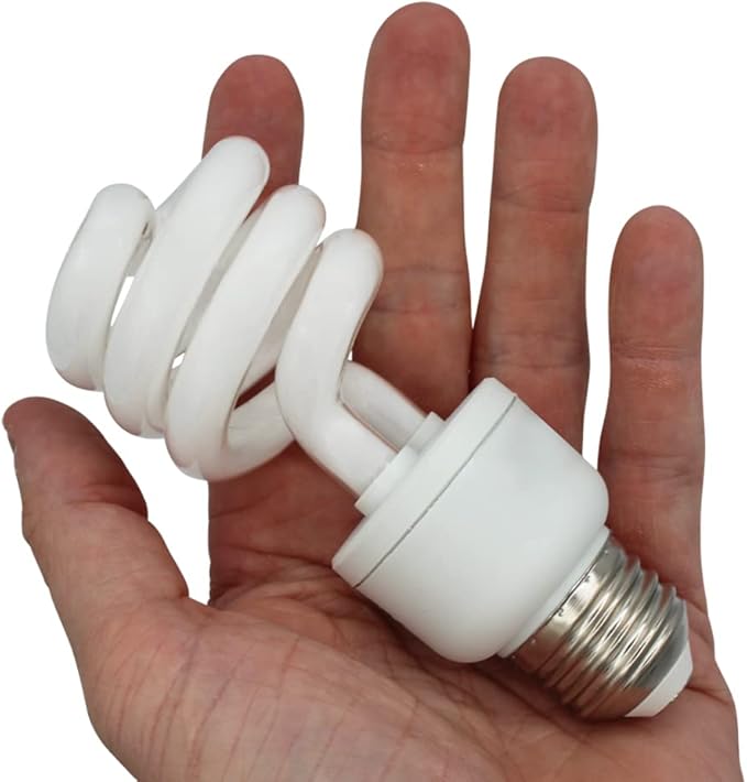 lumenivo UVB Reptile Light 15W 10.0 Desert Terrarium UVB Bulb for Bearded Dragon, Dwarf Monitors, Veiled Chameleons - Simulates UVB from The Sun to Help in Calcium Absorption - 120V - 3 Pack