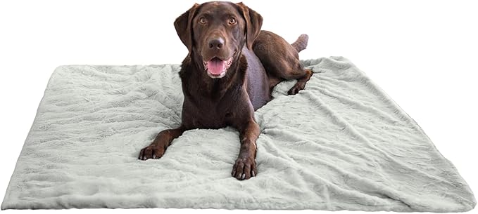 Best Friends by Sheri Calming Lux Dog Blanket – Ultra Soft Faux Fur Pet Throw, Anxiety-Relief, Lightweight Warm Bed Cover for Dogs and Cats, Machine Washable, Gray, 40" x 50"