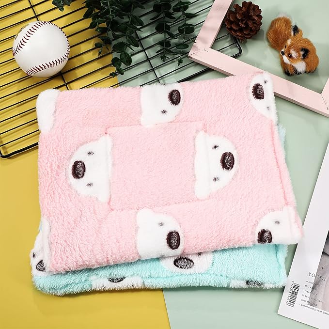Jetec 2 Pieces Guinea Pig Bed Rabbit Bed Small Animal Hamster Warm Mats Winter Warm for Bunny Hamster Squirrel Hedgehog Chinchilla Small Animal Accessories(Green, Pink,Bear Pattern)