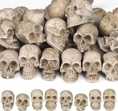 Uniclife 40 Pcs Halloween Mini Skull Decorations, Halloween Fish Tank Decor, Realistic Resin Mini Skulls Figurines for Party Crafts Bar Home, Vase Fillers, Miniature Skeleton Head Table Decor