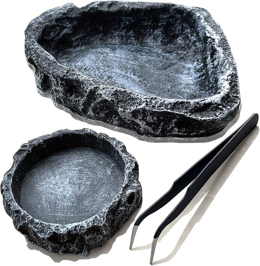 Reptile Feeding Dish Water Bowls 2 Pack Food Dish Water Dish Reptile Dish with Breadworm Feeding for Dragon Leopard Gecko Lizard Spider Scorpion Chameleon ((Round + Corner) Bowl+Tongs)