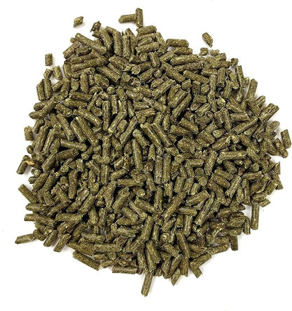Oxbow Essentials Adult Guinea Pig Food - All Natural Adult Guinea Pig Pellets- No Artificial Ingredients- Veterinarian Recommended- All Natural Vitamins & Minerals- Made in the USA - 25 lb.